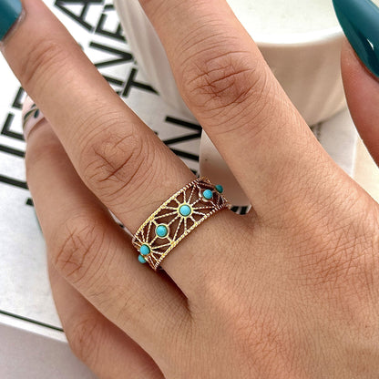 Beautiful Gold Bracelet with Unique Style