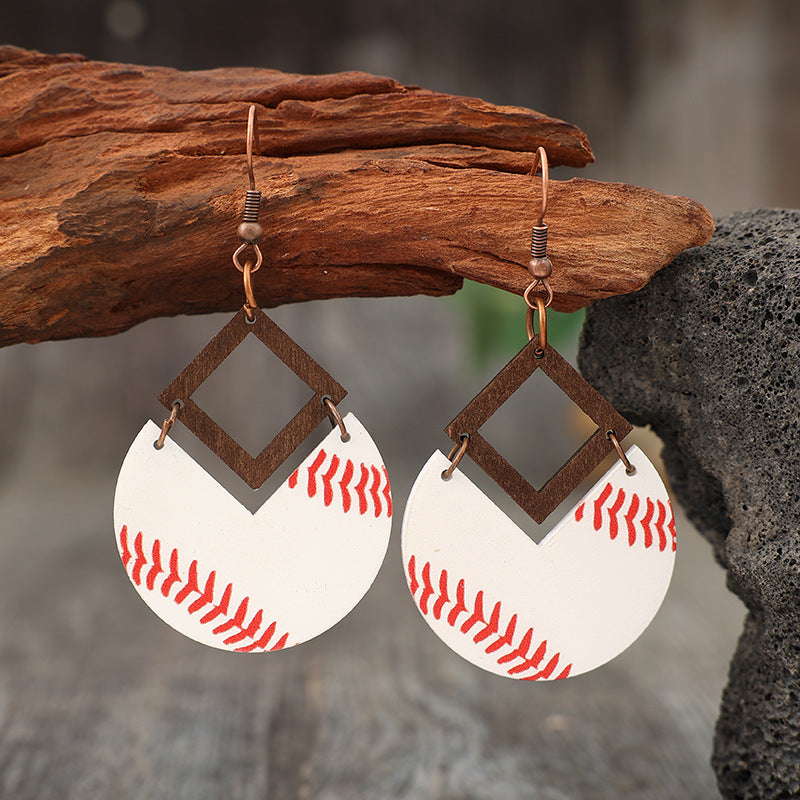 Charming Earring for Any Occasion