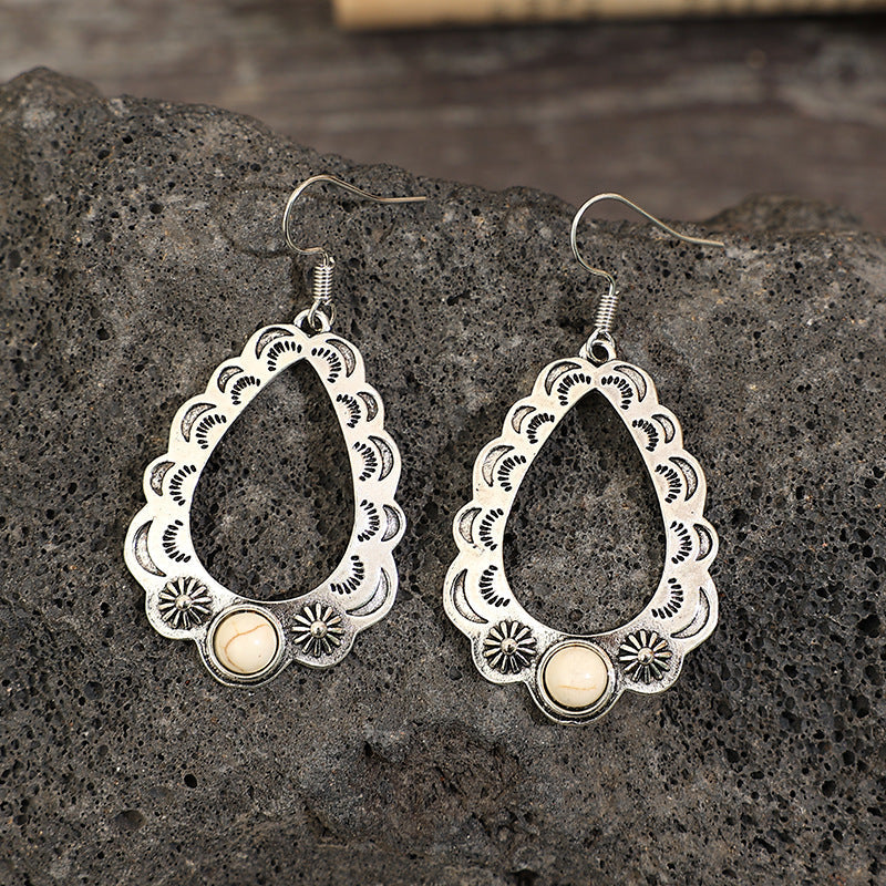 Classic Earring with Timeless Appeal
