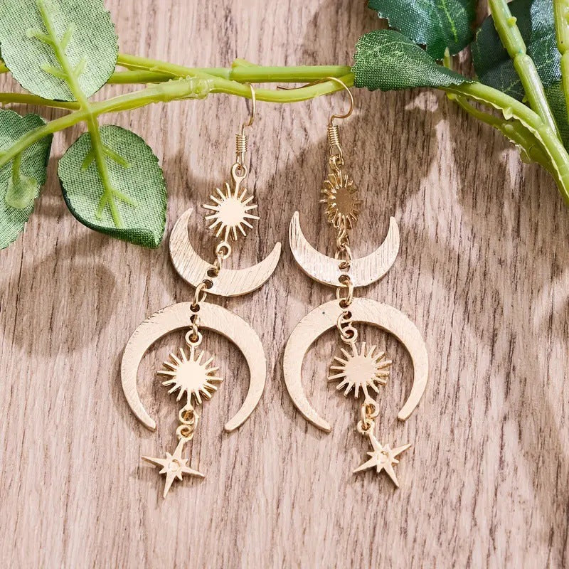 Stunning Gold Earring for Daily Wear