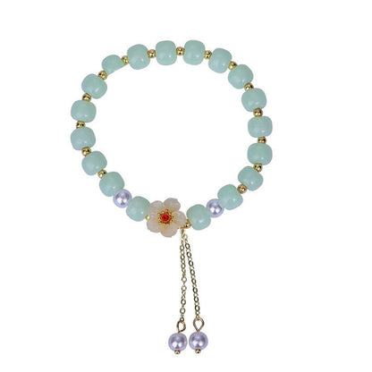 Classic Silver Bracelet with Timeless Appeal
