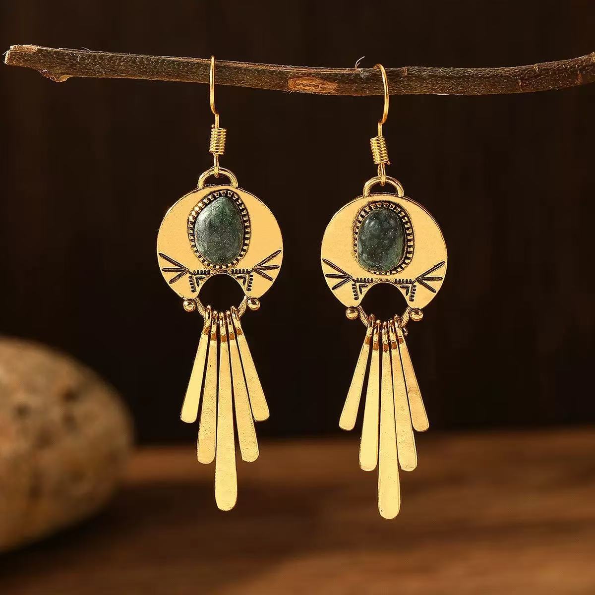 Charming Earring for Any Occasion