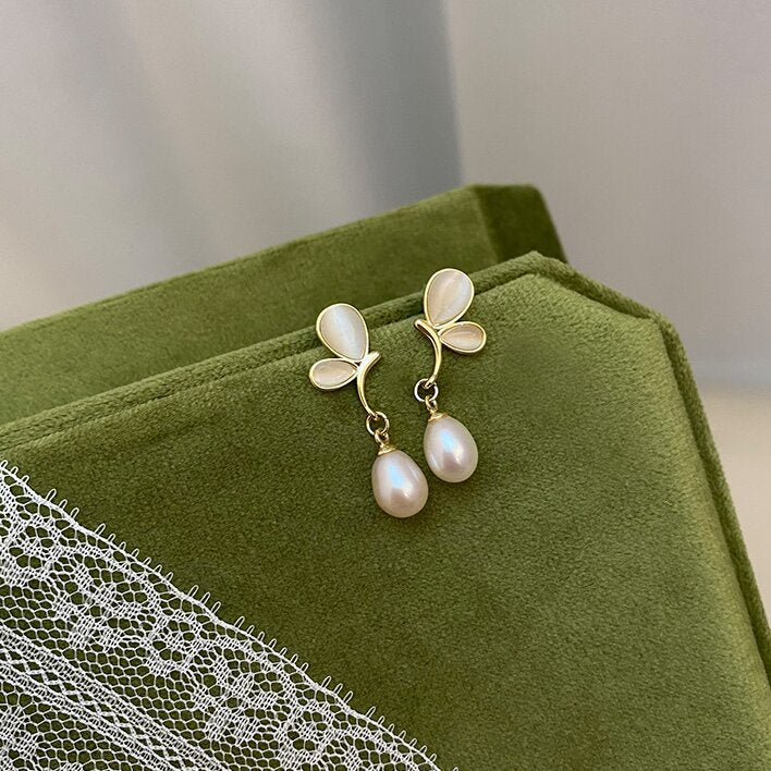 Charming Pearl Earring for Any Occasion