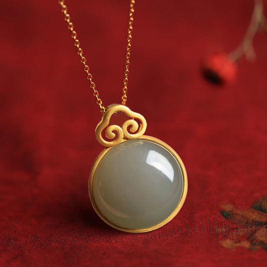 Beautiful Gold Necklace with Unique Style