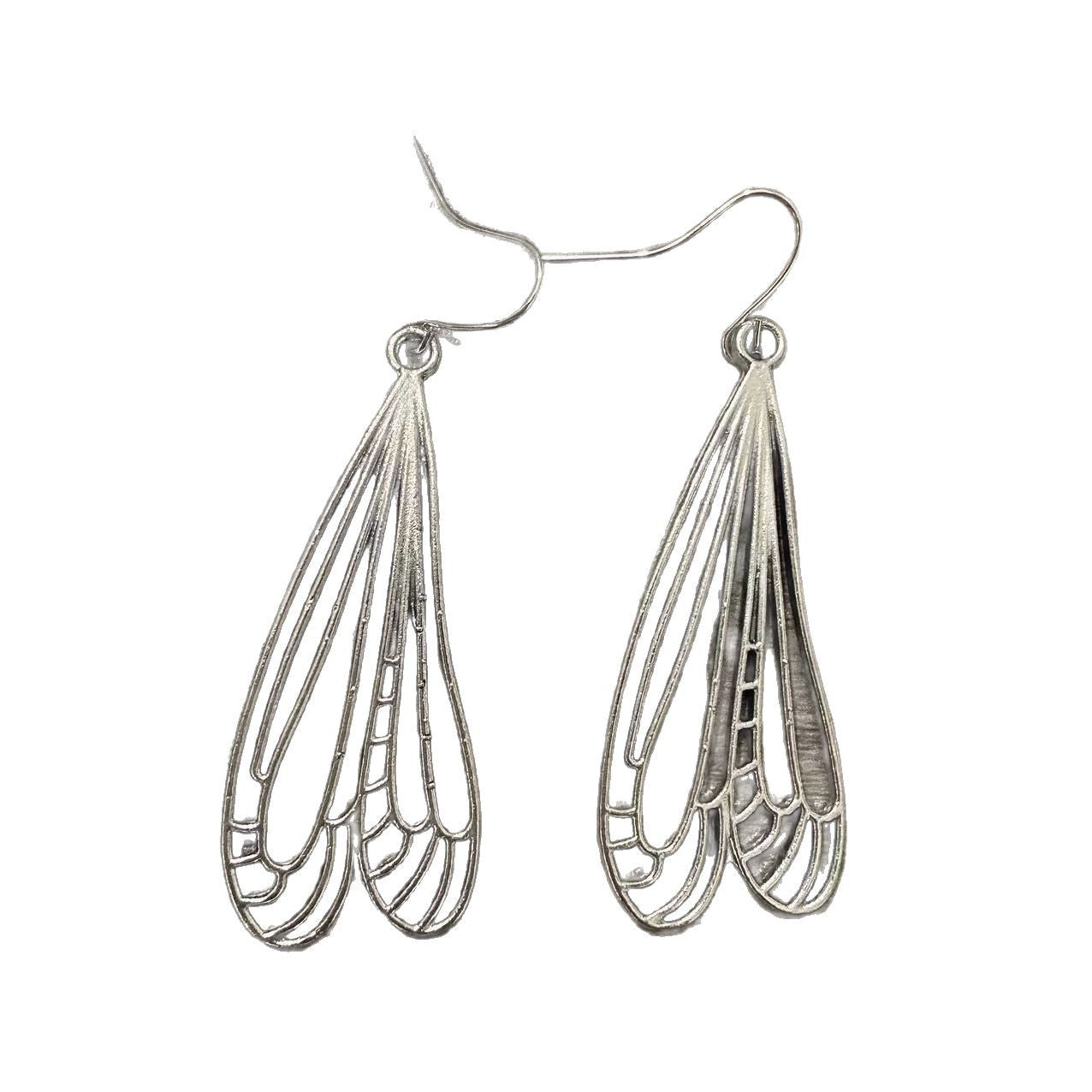 Romantic Silver Earring for Special Moments