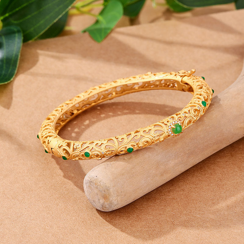 Charming Silver Bracelet for Any Occasion