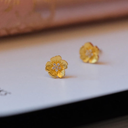 Vintage Handmade Gold Earring