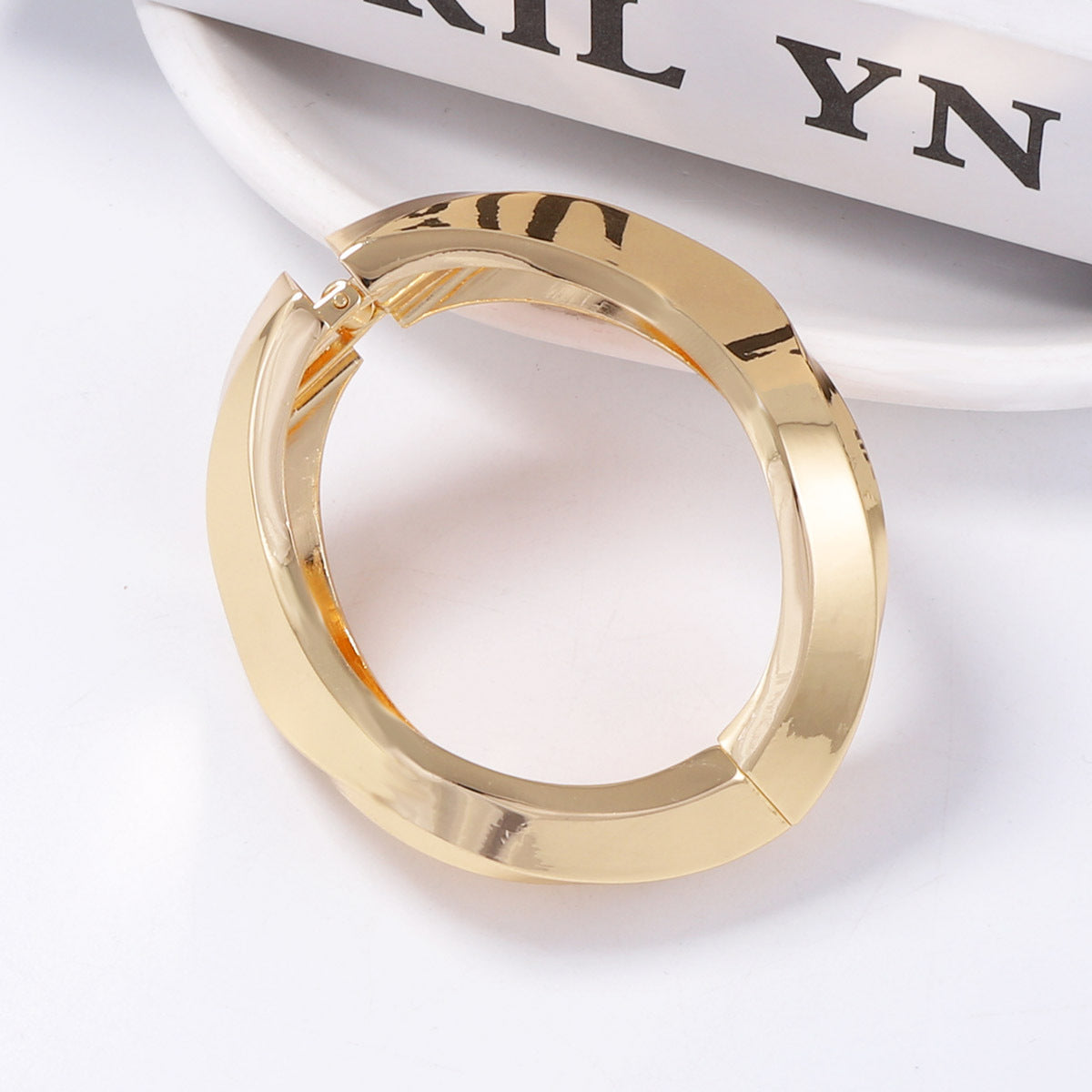 Classic Bracelet with Timeless Appeal