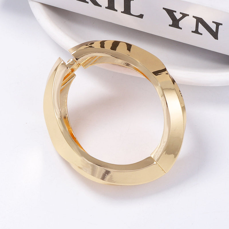 Classic Bracelet with Timeless Appeal