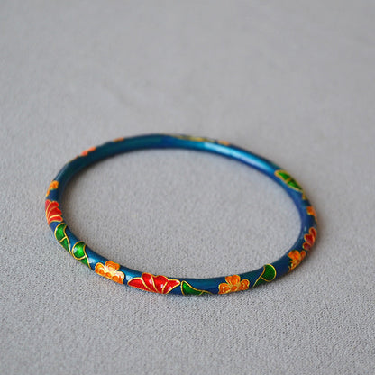 Classic Gold Bracelet with Timeless Appeal