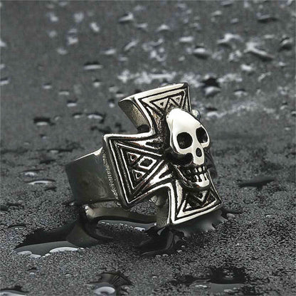 Classic Ring with Timeless Appeal