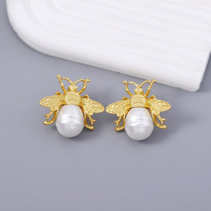 Stunning Pearl Earring for Daily Wear