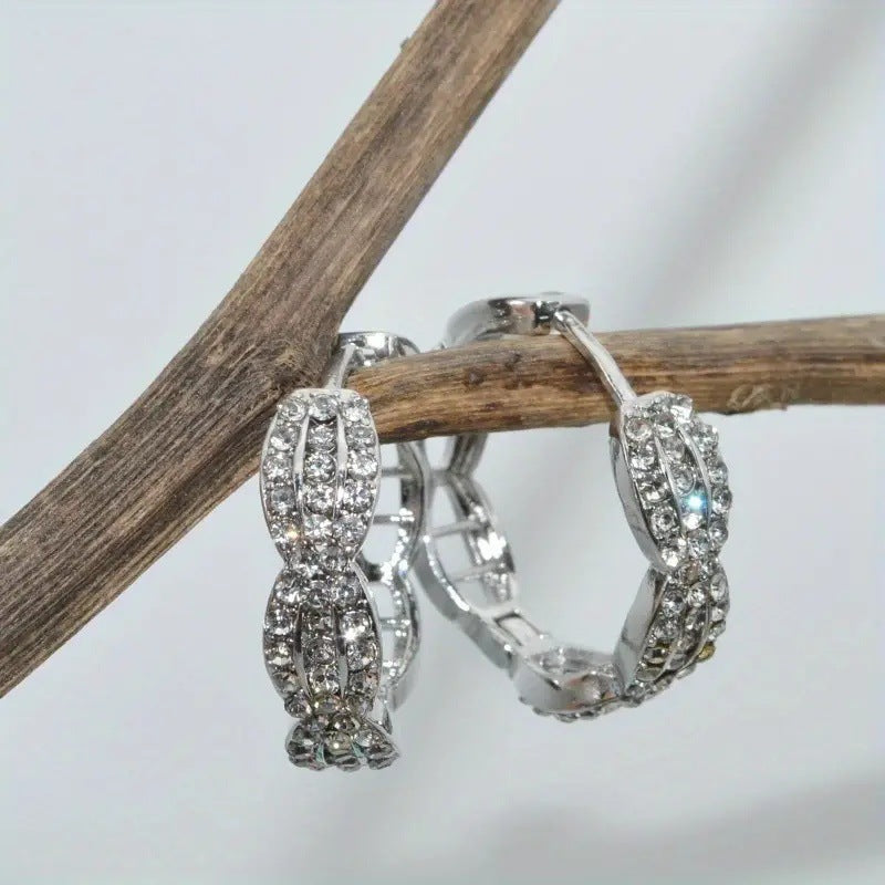 Charming Earring for Any Occasion