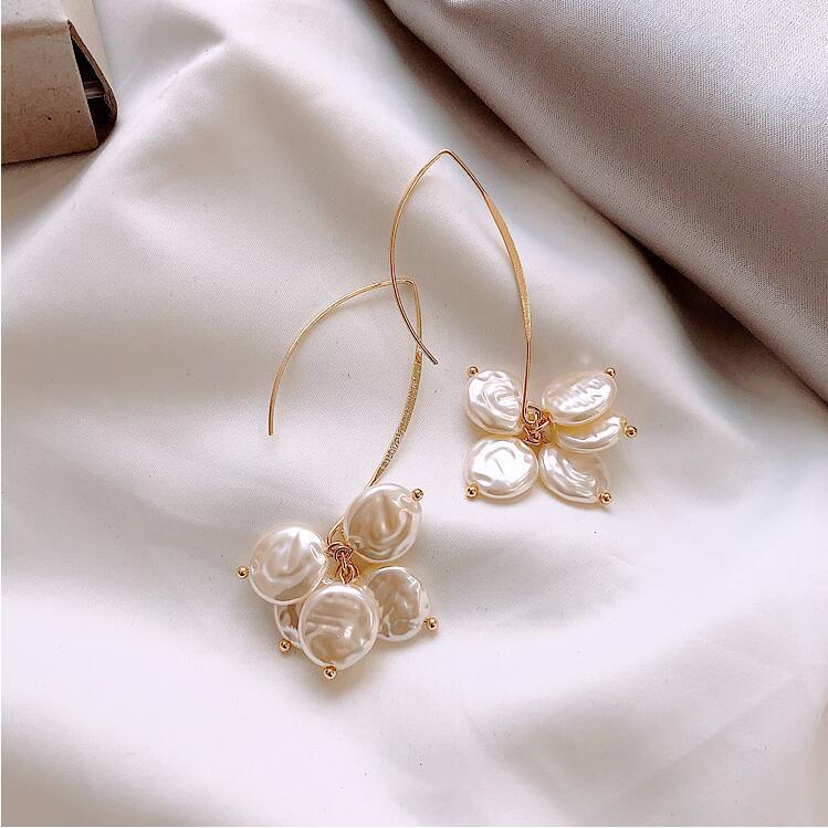 Stunning Pearl Earring for Daily Wear