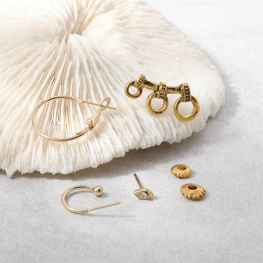 Charming Gold Set for Any Occasion