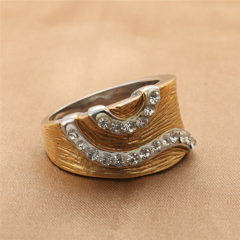 Romantic Gold Ring for Special Moments
