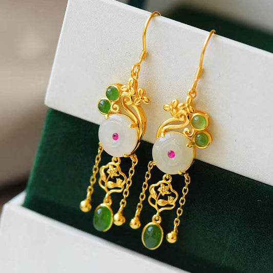 Elegant Silver Earring for Every Occasion