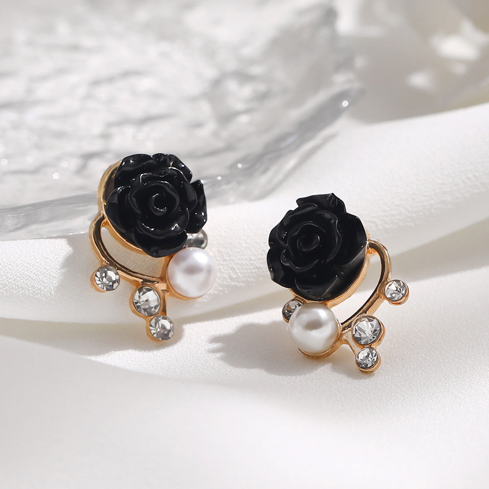 Delicate Artisan Pearl Earring
