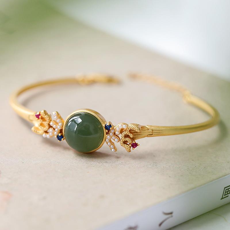 Charming Pearl Bracelet for Any Occasion