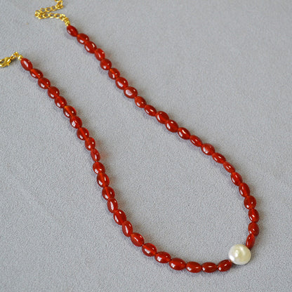 Beautiful Pearl Necklace with Unique Style