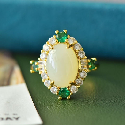 Charming Silver Ring for Any Occasion