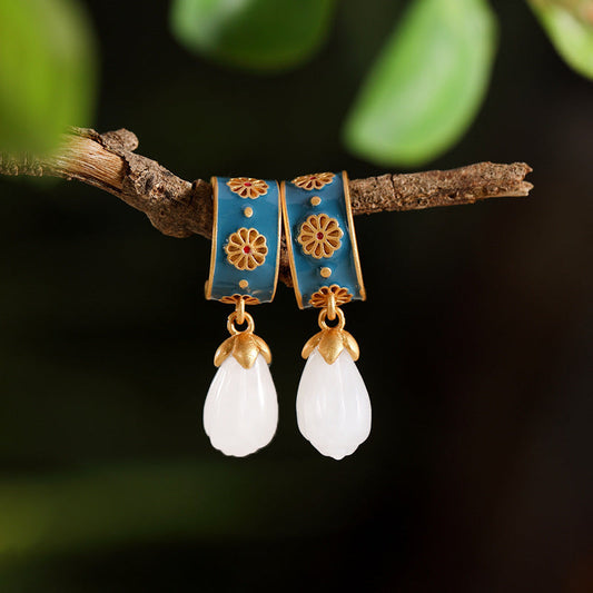 Charming Earring for Any Occasion