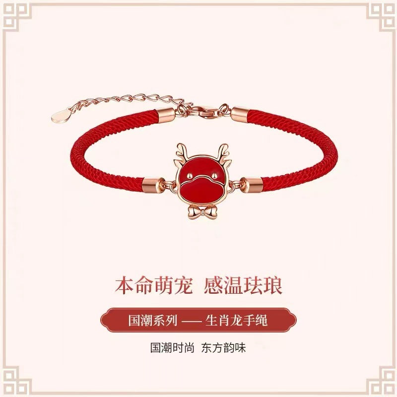 Charming Silver Bracelet for Any Occasion