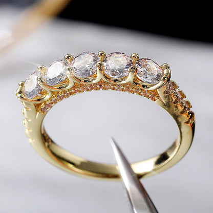 Beautiful Gold Bracelet with Unique Style
