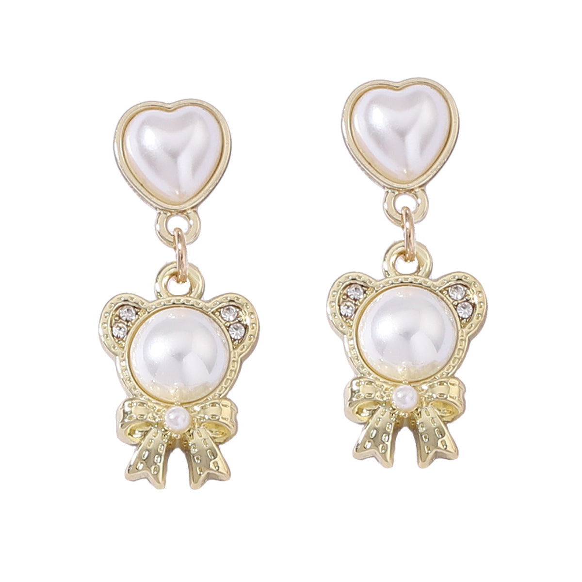 Classic Pearl Earring with Timeless Appeal