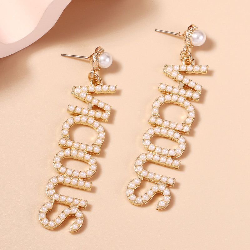 Classic Pearl Earring with Timeless Appeal