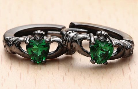 Charming Earring for Any Occasion