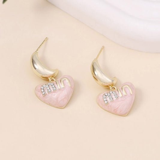 Classic Earring with Timeless Appeal