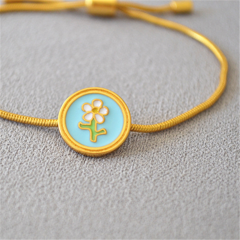 Romantic Gold Bracelet for Special Moments