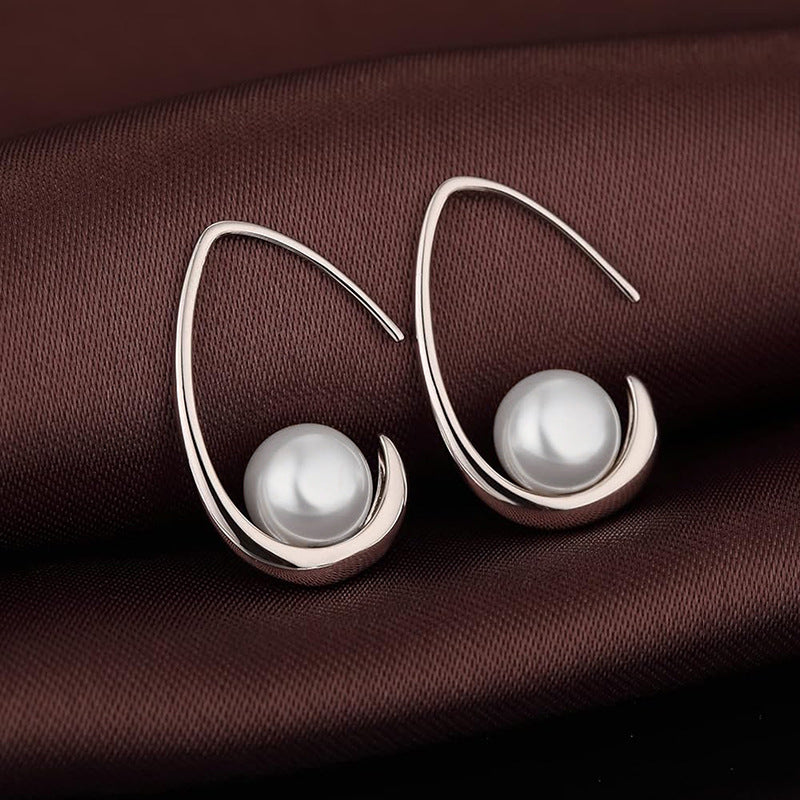 Delicate Artisan Pearl Earring