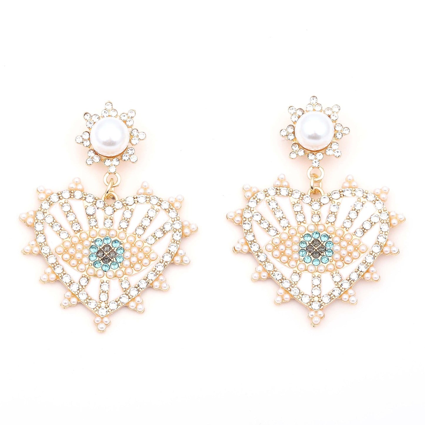 Classic Pearl Piece with Timeless Appeal