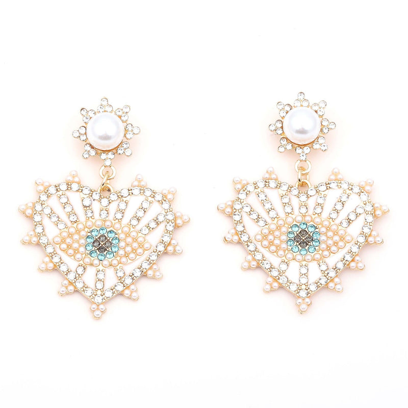 Classic Pearl Piece with Timeless Appeal