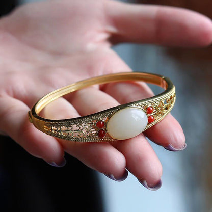Stunning Gold Bracelet for Daily Wear
