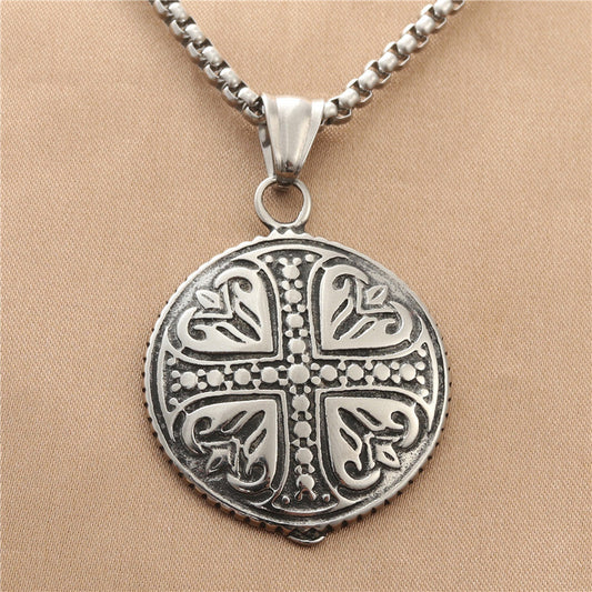 Classic Pendant with Timeless Appeal