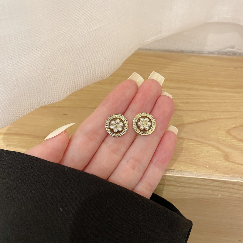 Elegant Pearl Earring for Every Occasion