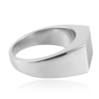 Classic Ring with Timeless Appeal