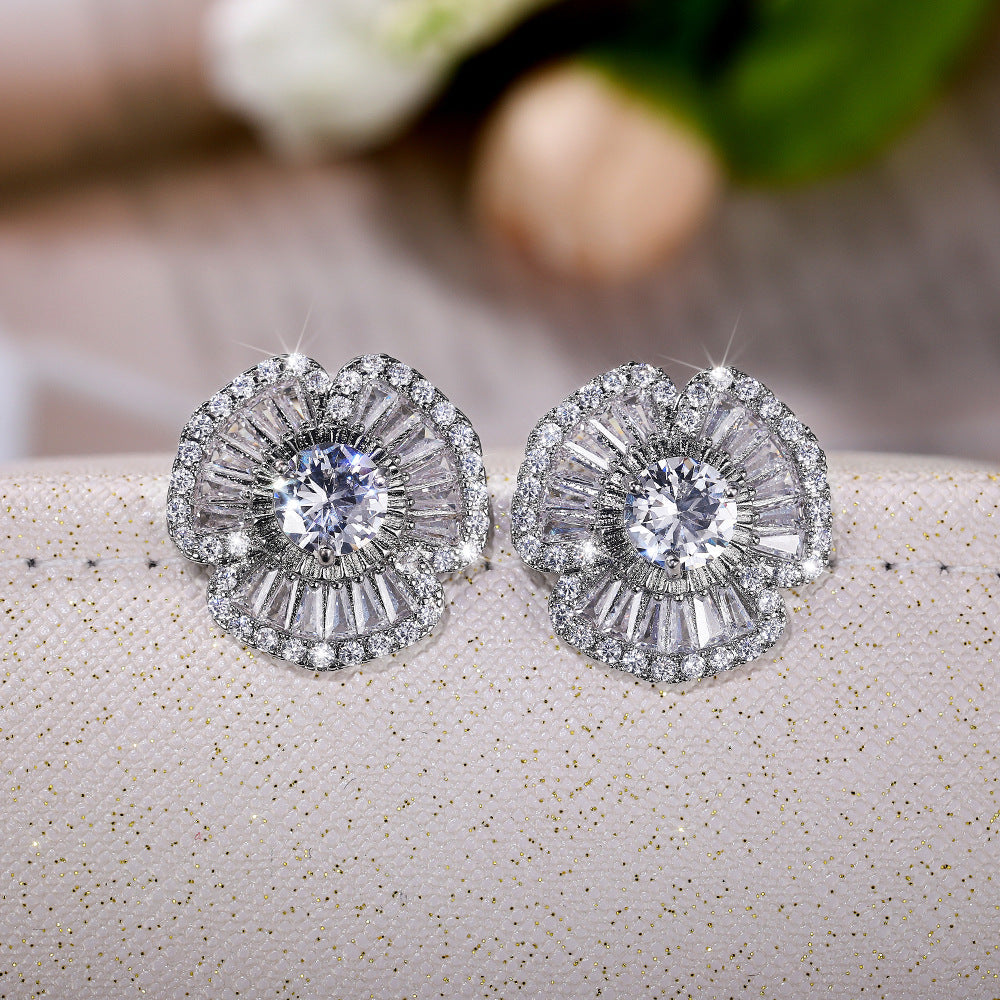 Stunning Earring for Daily Wear