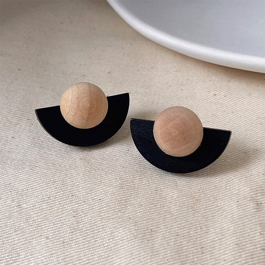 Classic Earring with Timeless Appeal