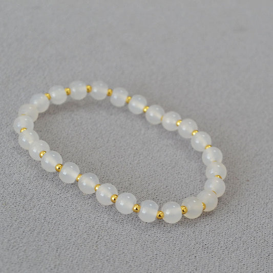 Romantic Gold Bracelet for Special Moments