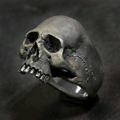 Stunning Silver Ring for Daily Wear