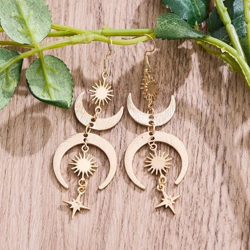 Stunning Gold Earring for Daily Wear