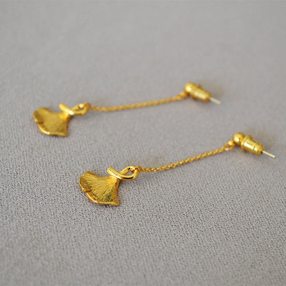 Romantic Gold Earring for Special Moments