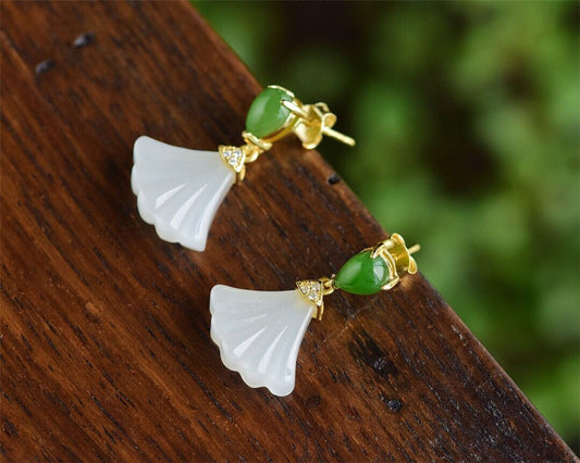 Elegant Silver Earring for Every Occasion