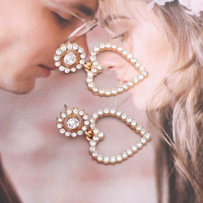 Charming Earring for Any Occasion