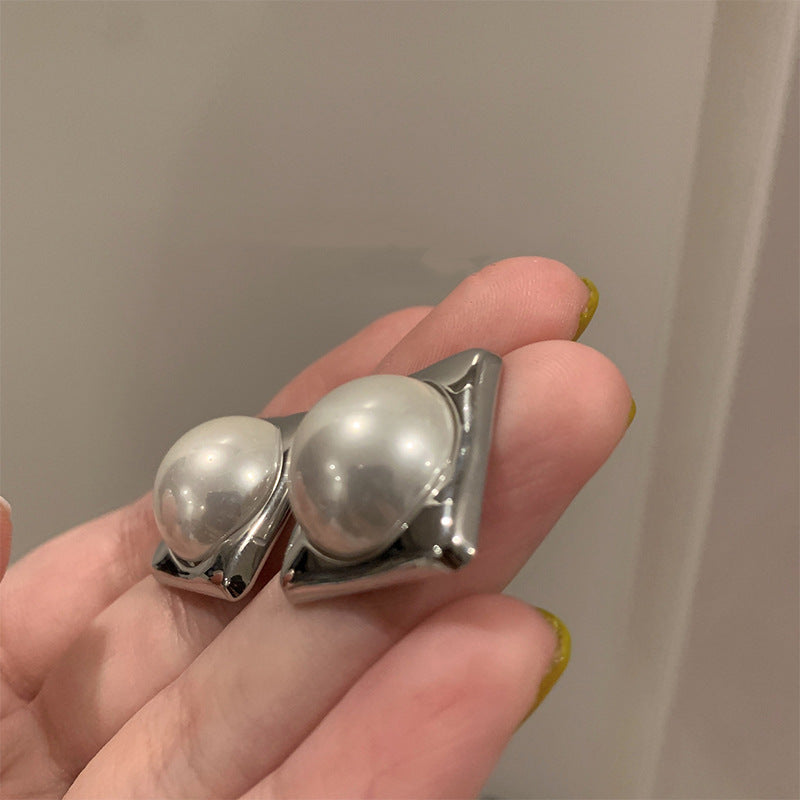 Delicate Artisan Pearl Earring