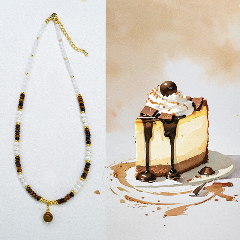 Beautiful Pearl Necklace with Unique Style